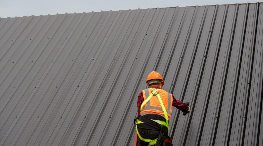 Professional residential roofers in Springfield, NE